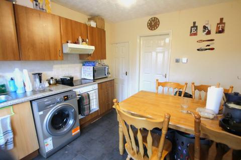 2 bedroom terraced house for sale, Cowes Road, Grantham