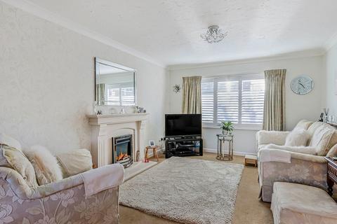 3 bedroom semi-detached house for sale, Tasman Close, Christchurch
