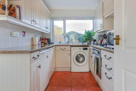3 bedroom semi-detached house for sale, Tasman Close, Christchurch