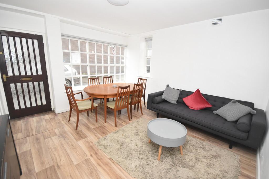 Lounge/Diner