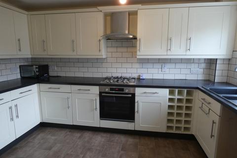4 bedroom townhouse to rent, Holborn Crescent, Priorslee