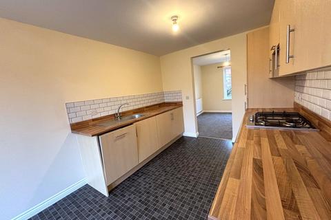 3 bedroom end of terrace house to rent, Church Street, Uttoxeter