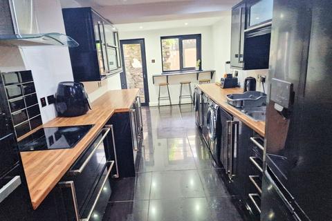 6 bedroom end of terrace house for sale, Derby Road, Isle Of Man IM2