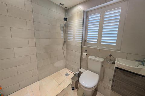 2 bedroom detached house for sale, High Street, Broughton, Stockbridge