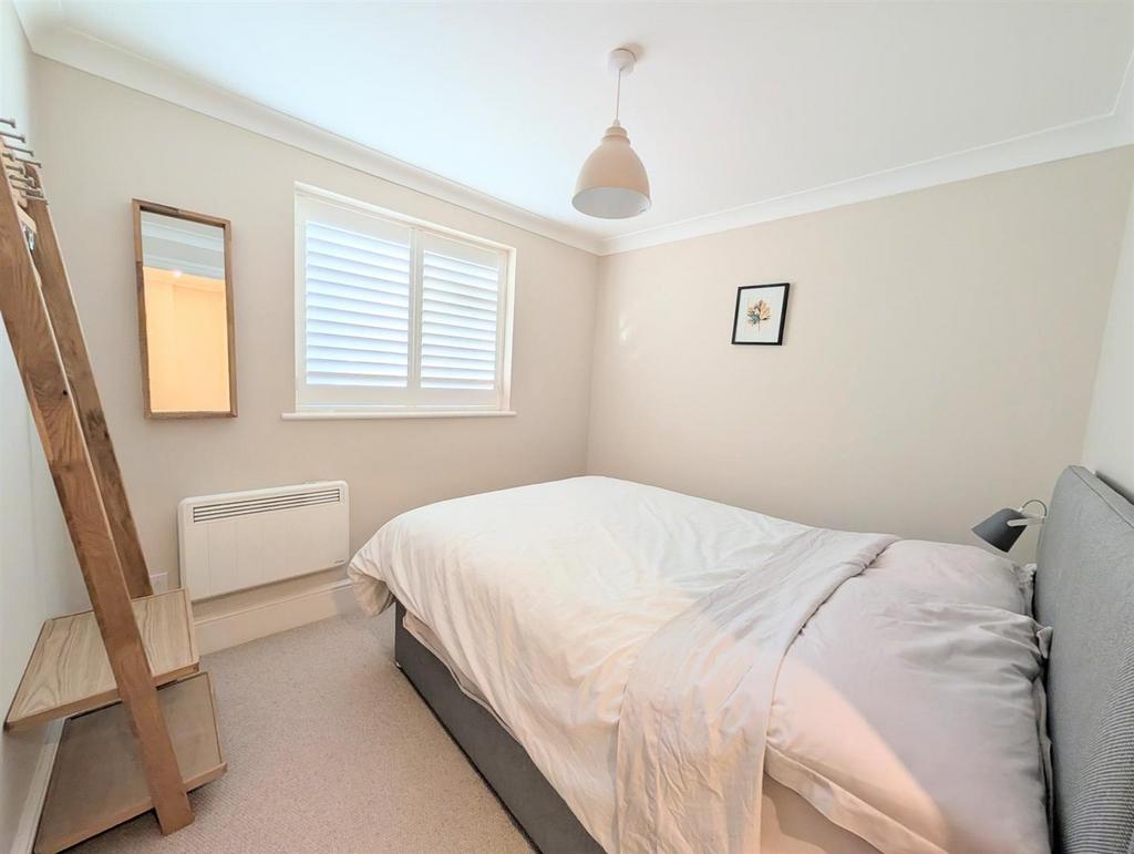 Second bedroom