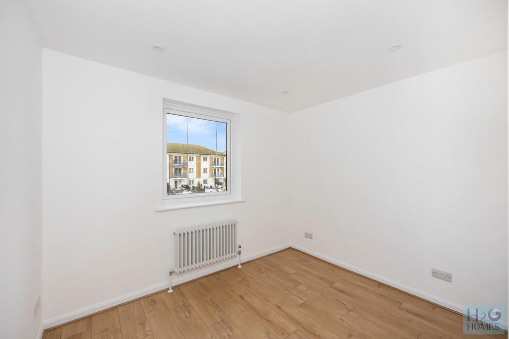 The Strand, Hamilton Court, Flat 6-001