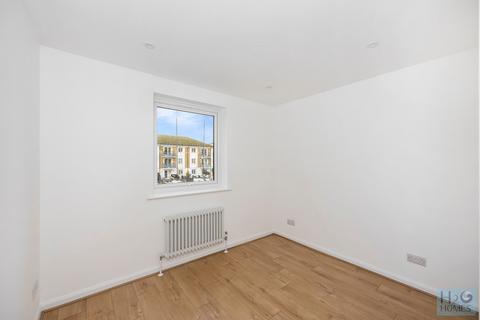 2 bedroom apartment to rent, Hamilton Court, Brighton Marina Village