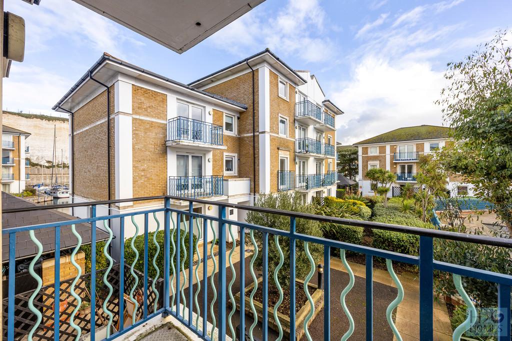 The Strand, Hamilton Court, Flat 6-003