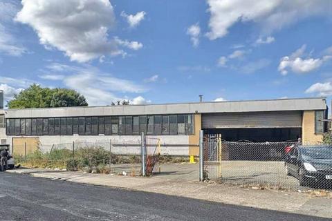 Warehouse to rent, 84A North Western St Manchester M12 6DY