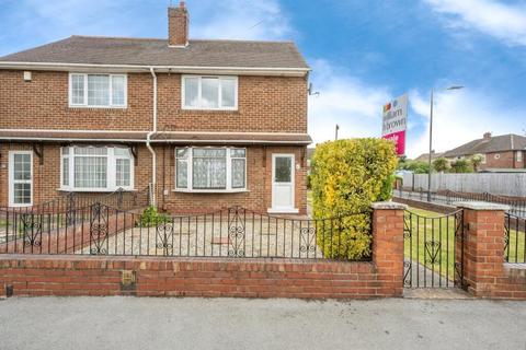 2 bedroom semi-detached house to rent, Westminster Crescent, Doncaster DN2
