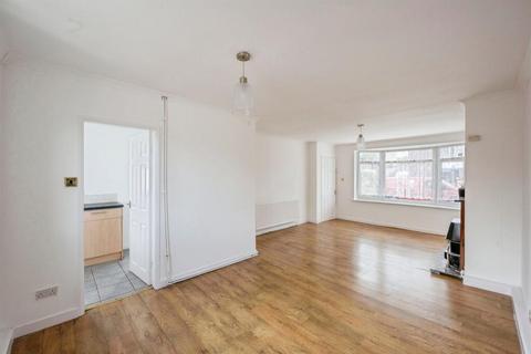 2 bedroom semi-detached house to rent, Westminster Crescent, Doncaster DN2