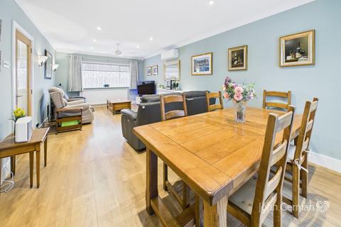 3 bedroom detached bungalow for sale, Rushcliffe Grove, East Leake