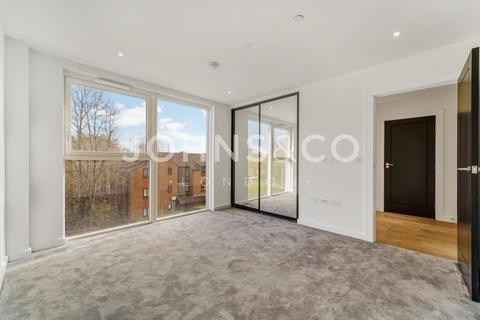 undefined, Eden Grove, Staines-upon-Thames, TW18