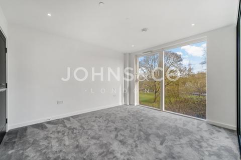 undefined, Eden Grove, Staines-upon-Thames, TW18