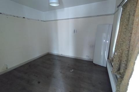4 bedroom semi-detached house for sale, Millstone Avenue, Talke, Stoke-on-Trent