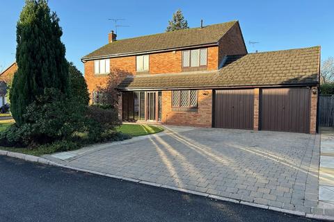 5 bedroom detached house for sale, Mountbatten Avenue, Kenilworth