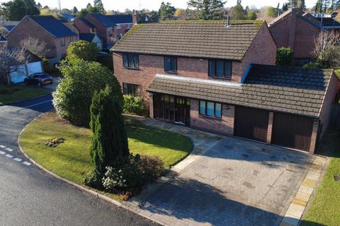 5 bedroom detached house for sale, Mountbatten Avenue, Kenilworth