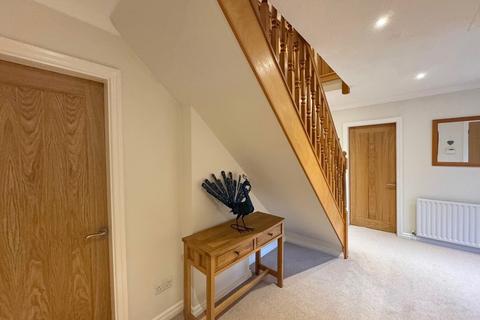 5 bedroom detached house for sale, Mountbatten Avenue, Kenilworth