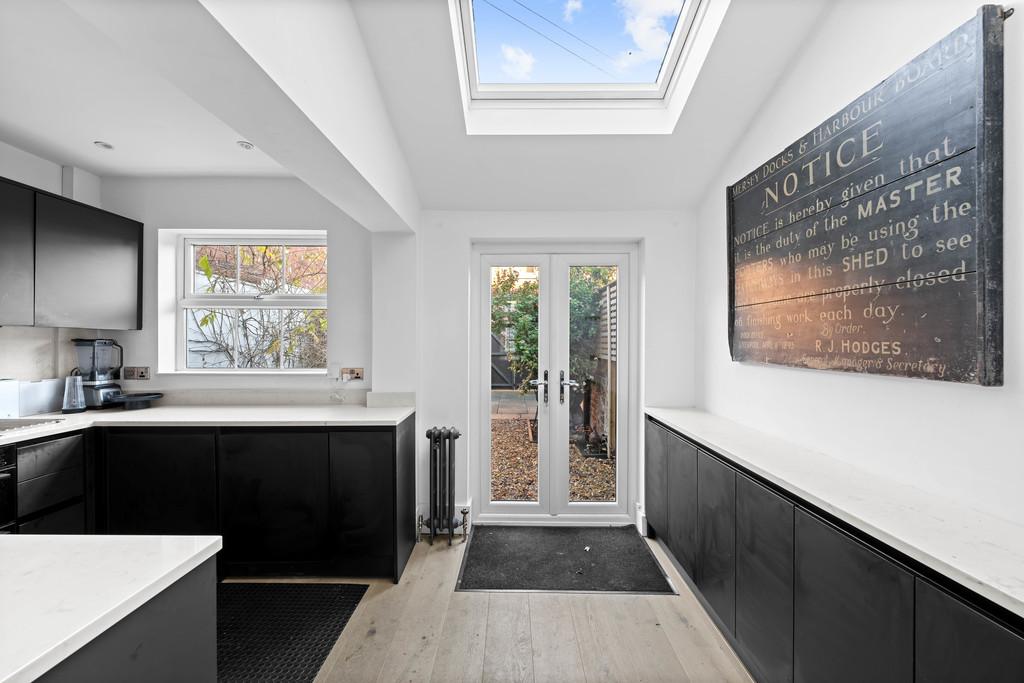 34 Westminster Rd, Hoole, Chester CH2 3 AU, UK13