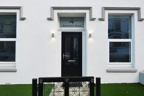 5 bedroom townhouse for sale - Aanzicht 6