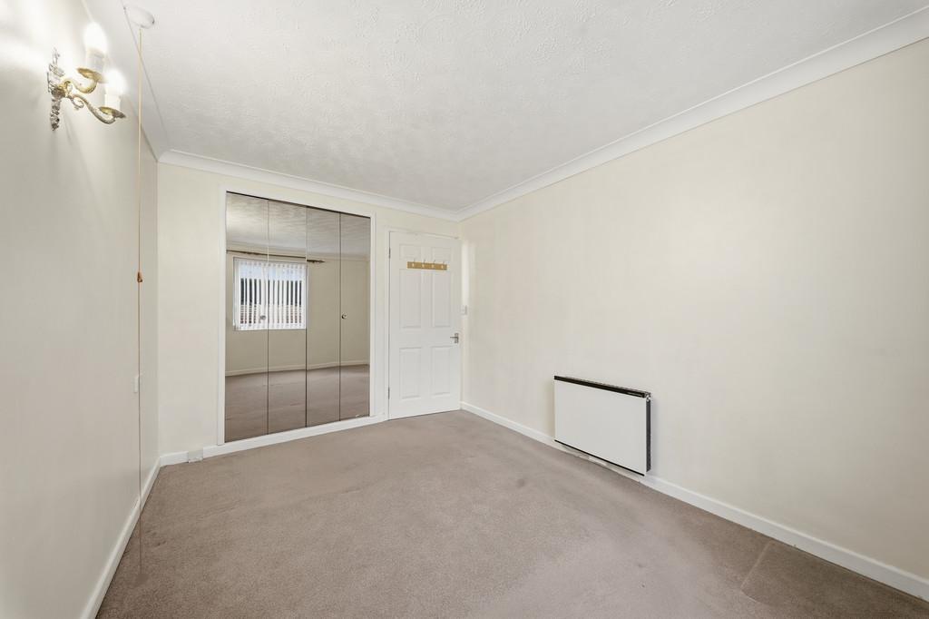25 Mere Court Ruskin Court-9