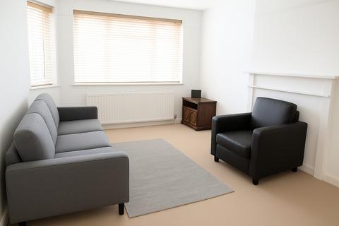 2 bedroom flat to rent, Vine Place, Hounslow TW3