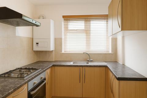 2 bedroom flat to rent, Vine Place, Hounslow TW3