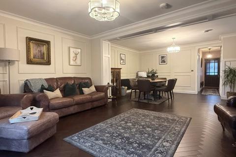 3 bedroom detached house for sale, Heath Street, Hednesford