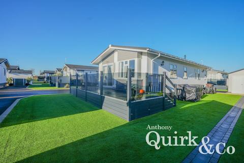 Pearl Drive, Canvey Island, SS8