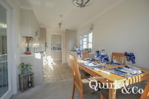 undefined, Pearl Drive, Canvey Island, SS8