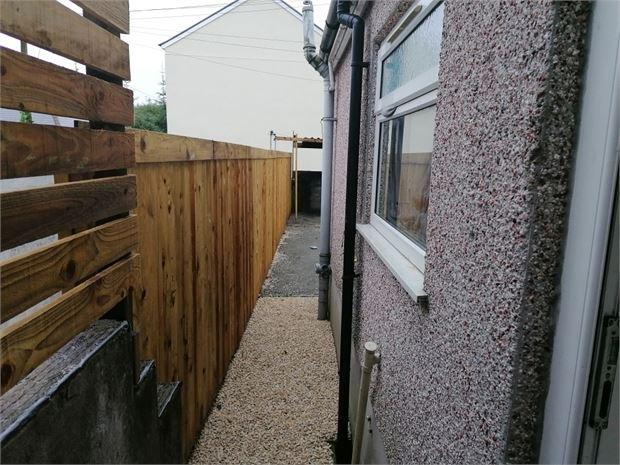 Side alley
