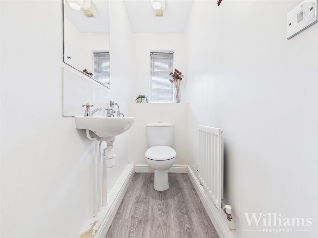 CAM02861 G0-PR0526-STILL018.jpg