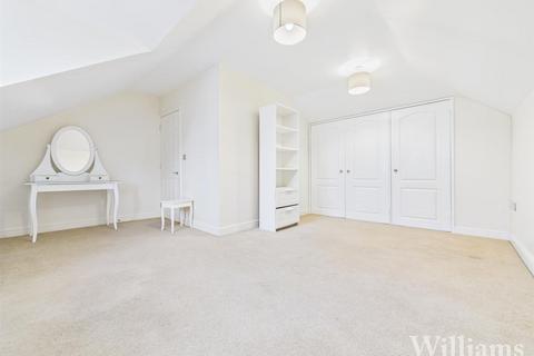 3 bedroom end of terrace house for sale, Turnpike End, Aylesbury HP21