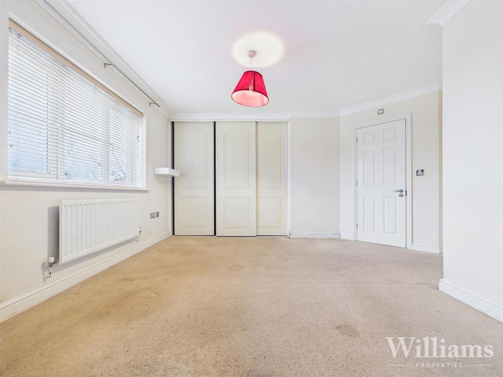 CAM02861 G0-PR0526-STILL006.jpg