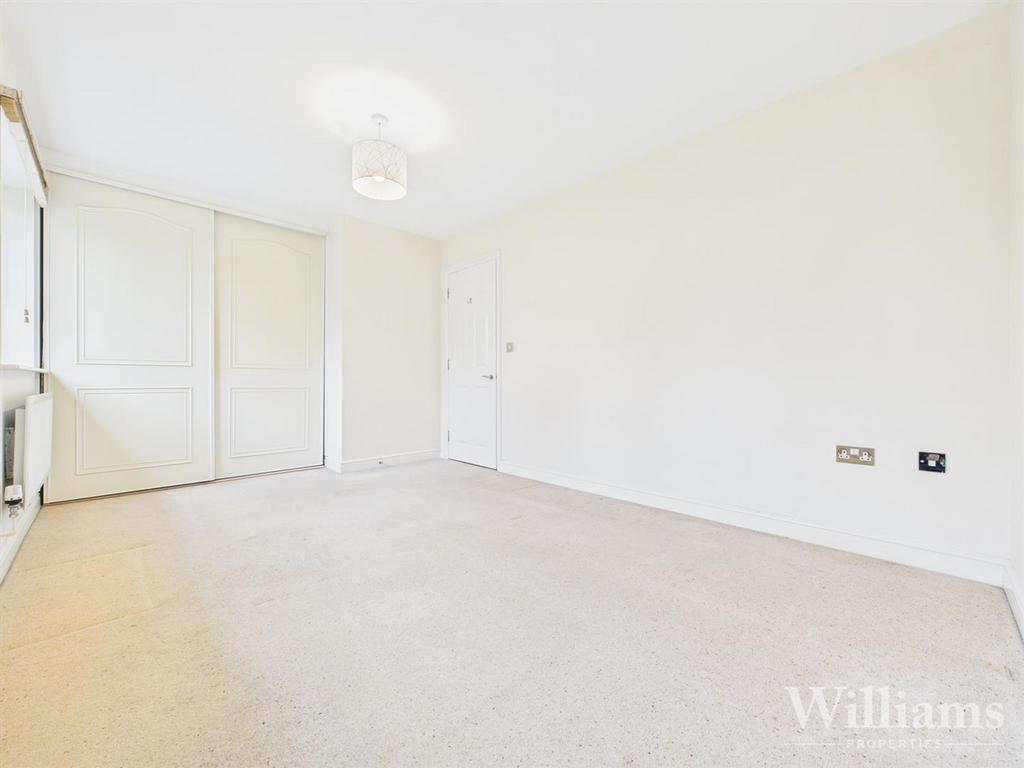 CAM02861 G0-PR0526-STILL011.jpg