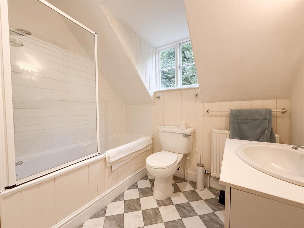 Bathroom 2