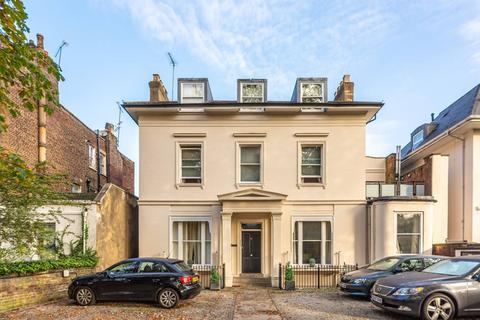 2 bedroom flat for sale, The Manor, High Street, Hornsey, London, N8