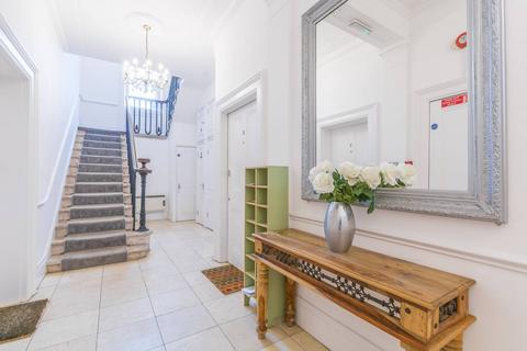 2 bedroom flat for sale, The Manor, High Street, Hornsey, London, N8