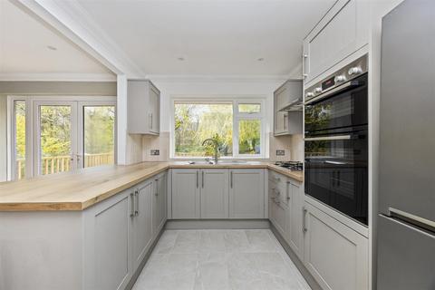 undefined, Brangwyn Drive, Brighton