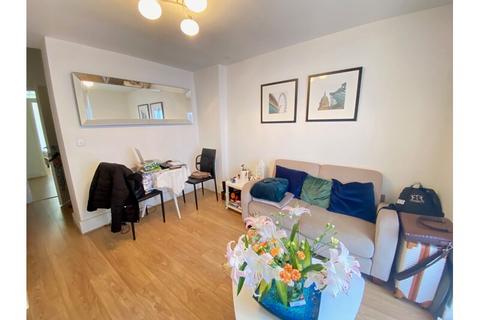 1 bedroom flat to rent, Earls Court Road, Earls Court SW5