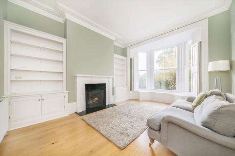 2 bedroom maisonette to rent, Palace Road, East Molesey KT8