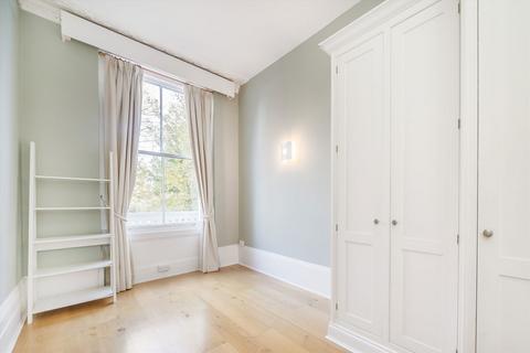 2 bedroom maisonette to rent, Palace Road, East Molesey KT8