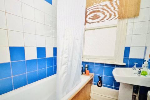 undefined, Roundhay View, Leeds, West Yorkshire, LS8