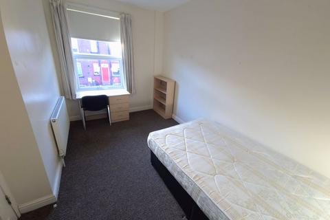 5 bedroom terraced house for sale, Stanmore Road, Leeds