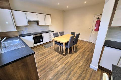 5 bedroom terraced house for sale, Stanmore Road, Leeds