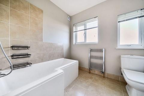 3 bedroom semi-detached house for sale, Sidcup Road, London SE9