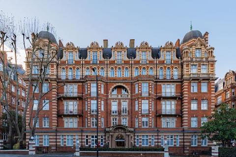 undefined, Clarendon Court, London