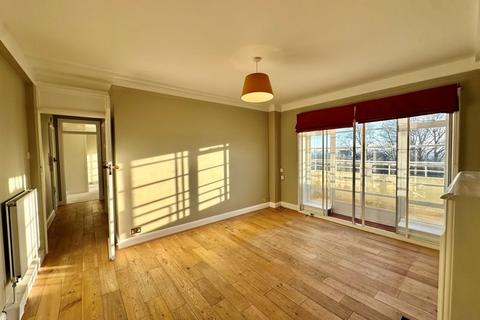 Hornsey Lane, Highgate, N6