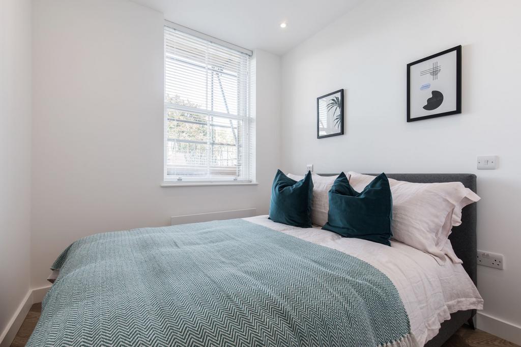 Bedroom (example)