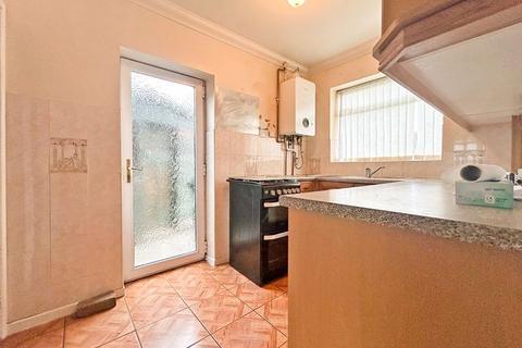 3 bedroom semi-detached house for sale, Broadmoor Road, Bilston